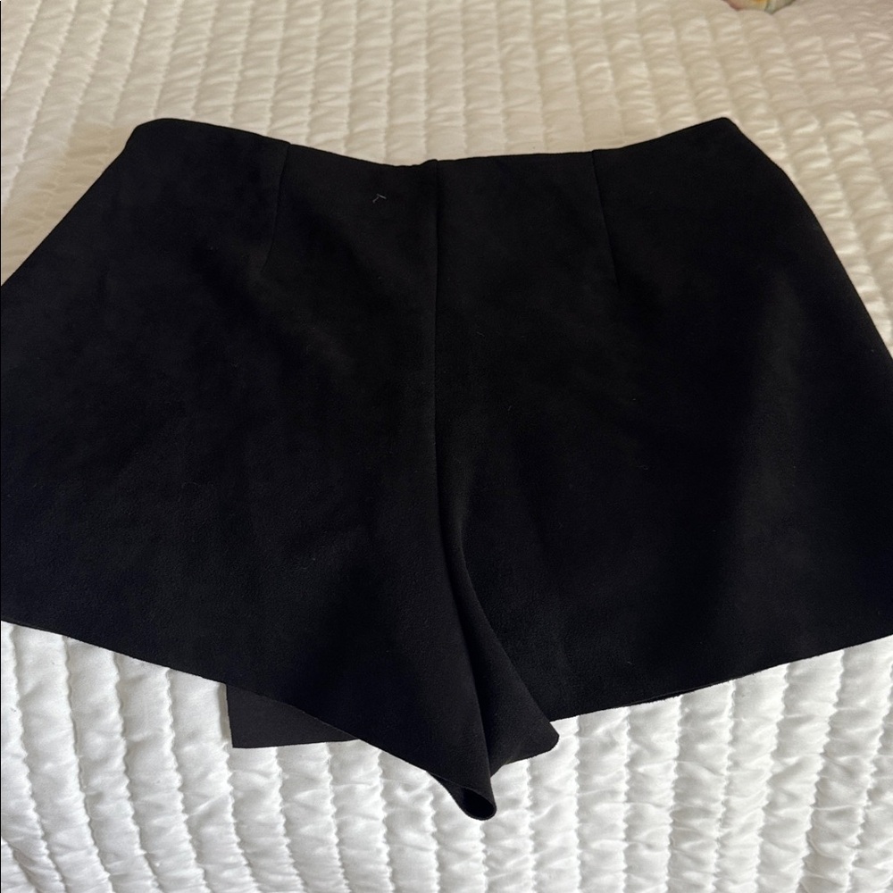 Black Suede Mini Skirt with shorts - Picture 4 of 6